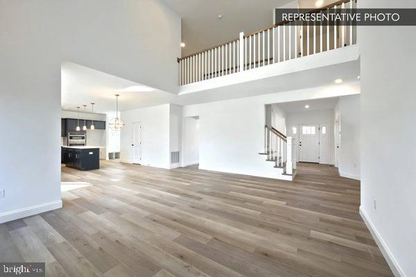 HICKORY POINTE - Residential