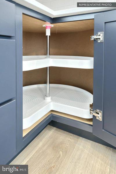 HICKORY POINTE - Residential