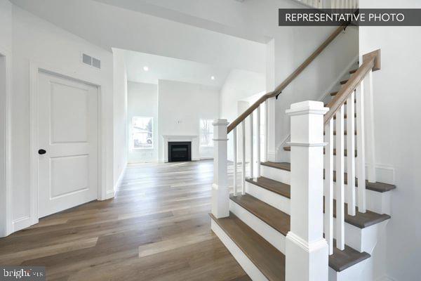 HICKORY POINTE - Residential