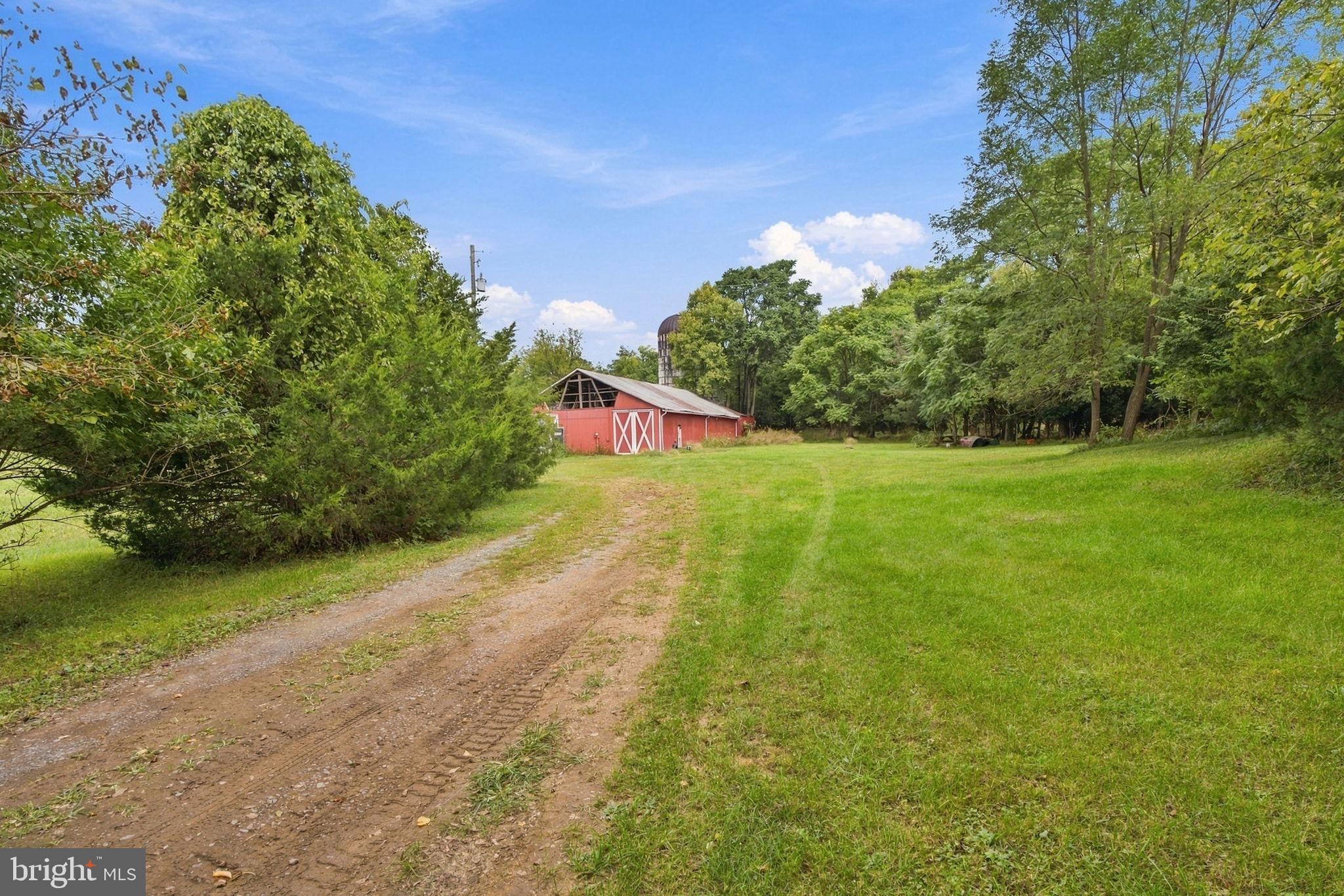 785 HARDESTY ROAD