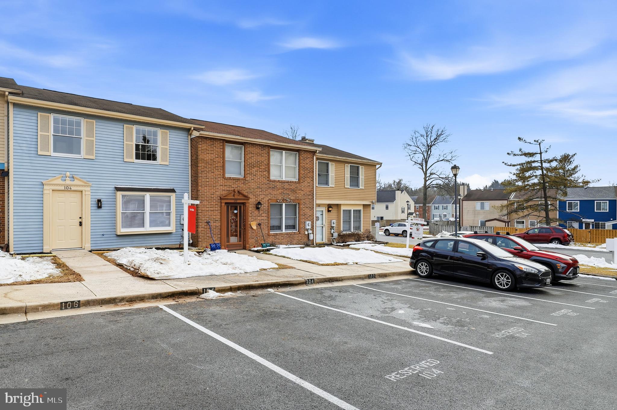 GLADE TOWN - Residential