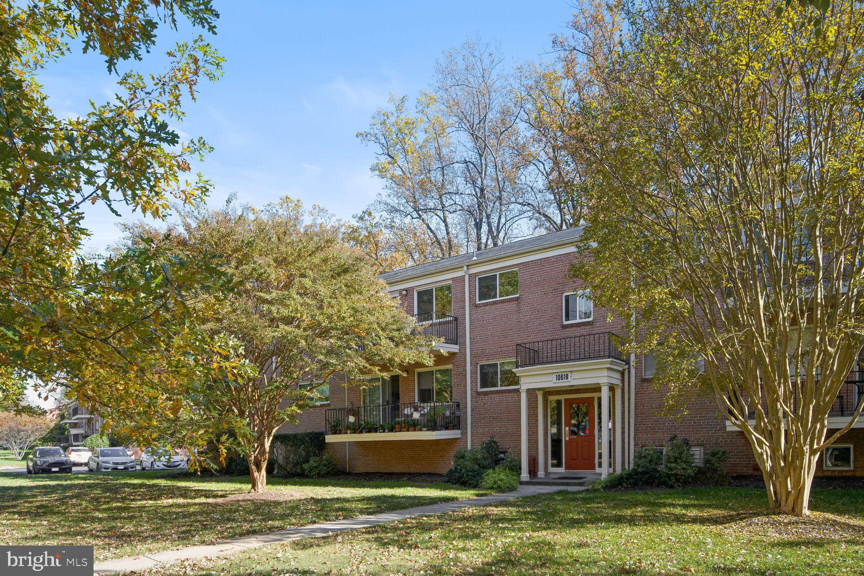 PARKSIDE CONDOMINIUMS - Residential Lease