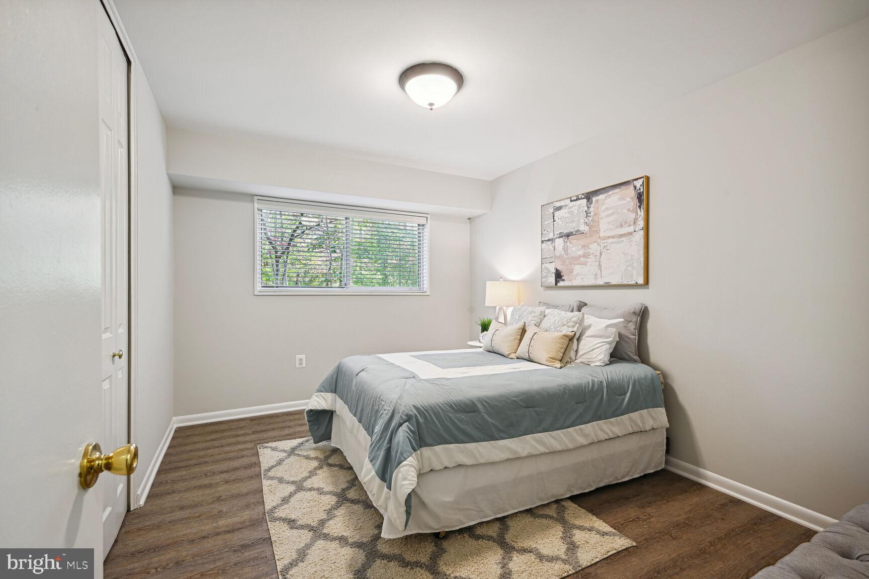 PARKSIDE CONDOMINIUMS - Residential Lease