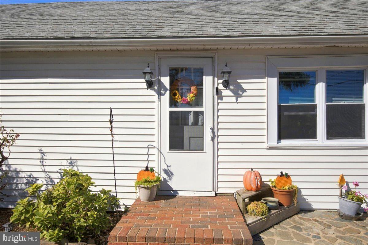 4583 BRENFORD ROAD