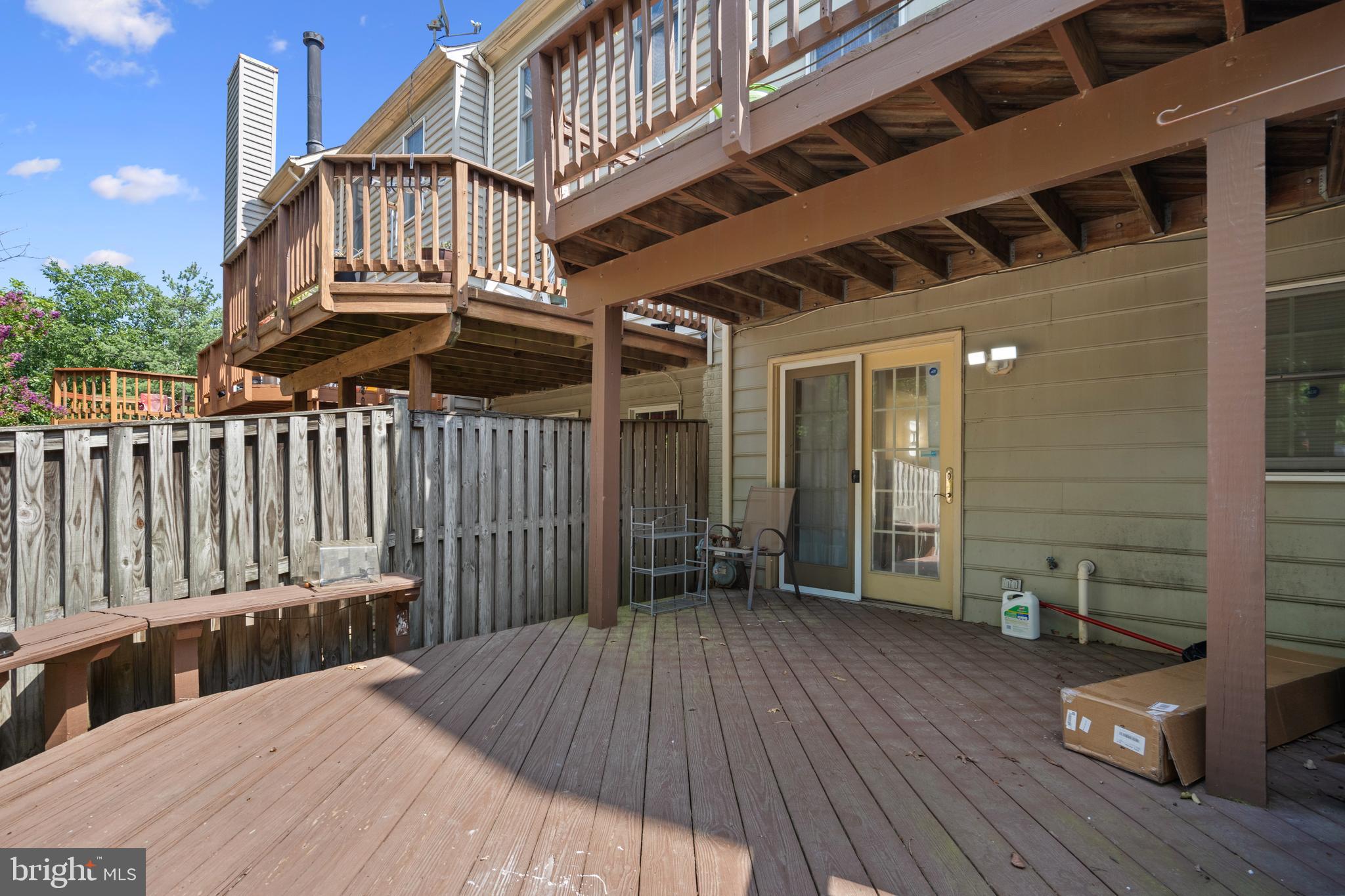 ASHBURN VILLAGE - Residential