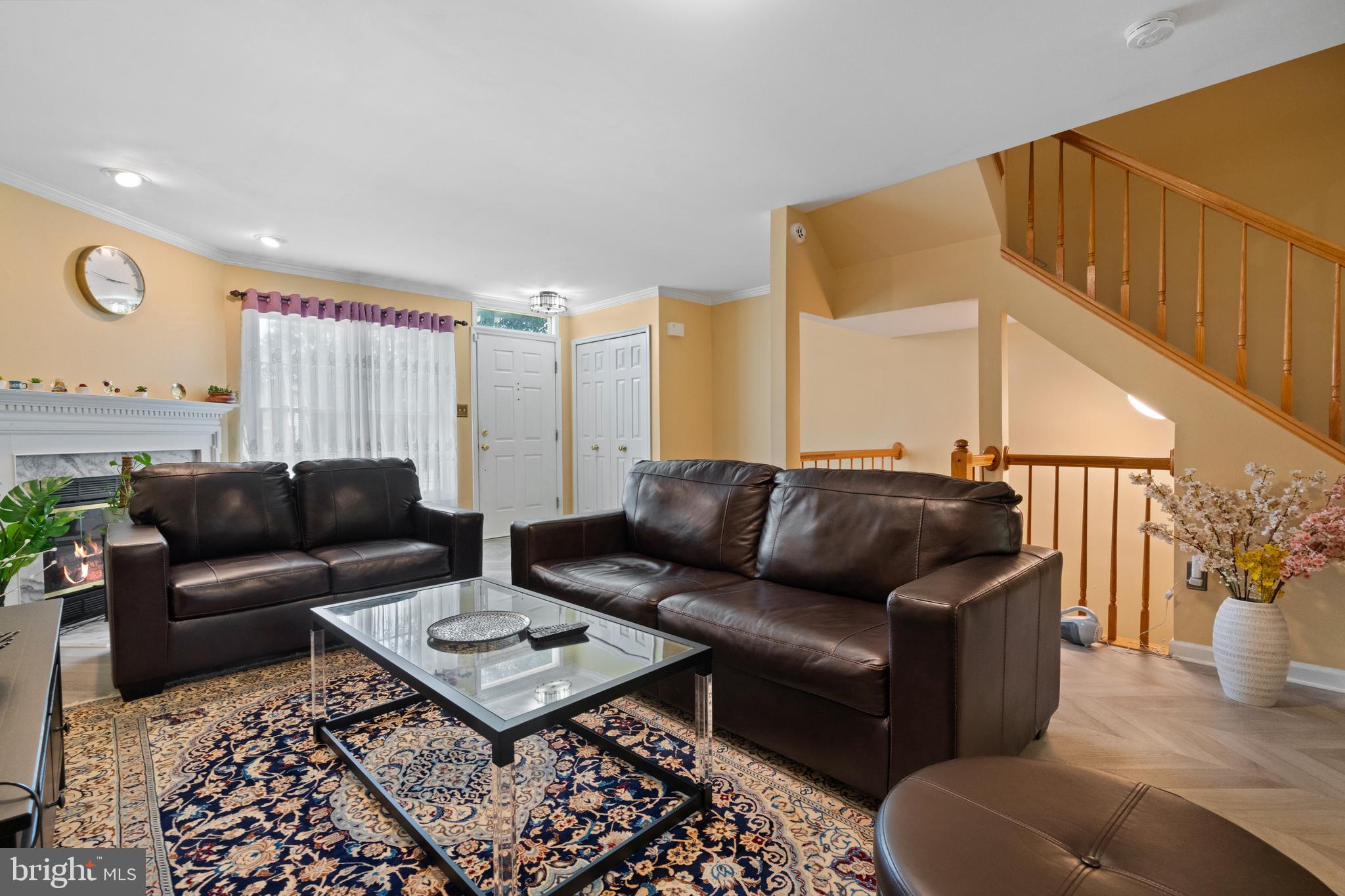 ASHBURN VILLAGE - Residential