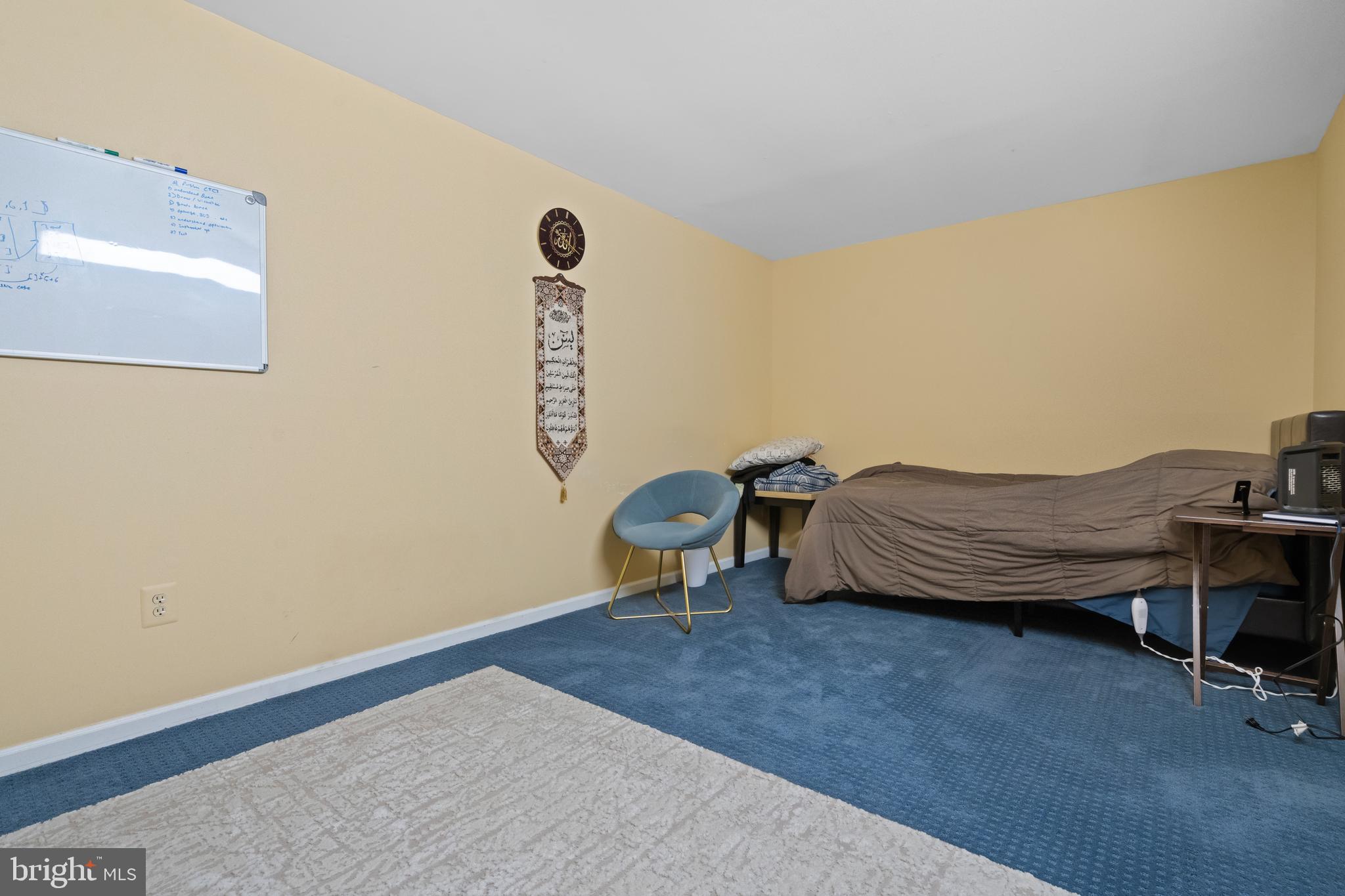 ASHBURN VILLAGE - Residential