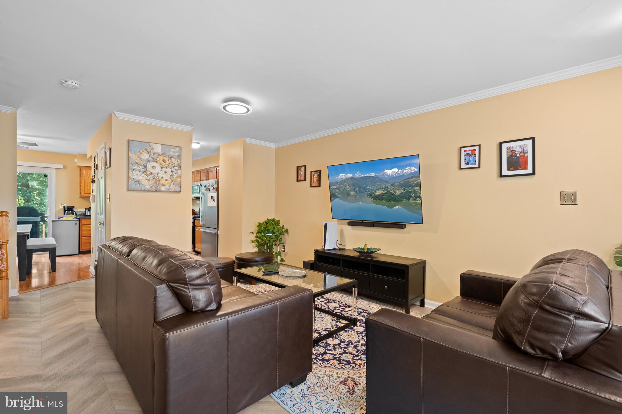 ASHBURN VILLAGE - Residential