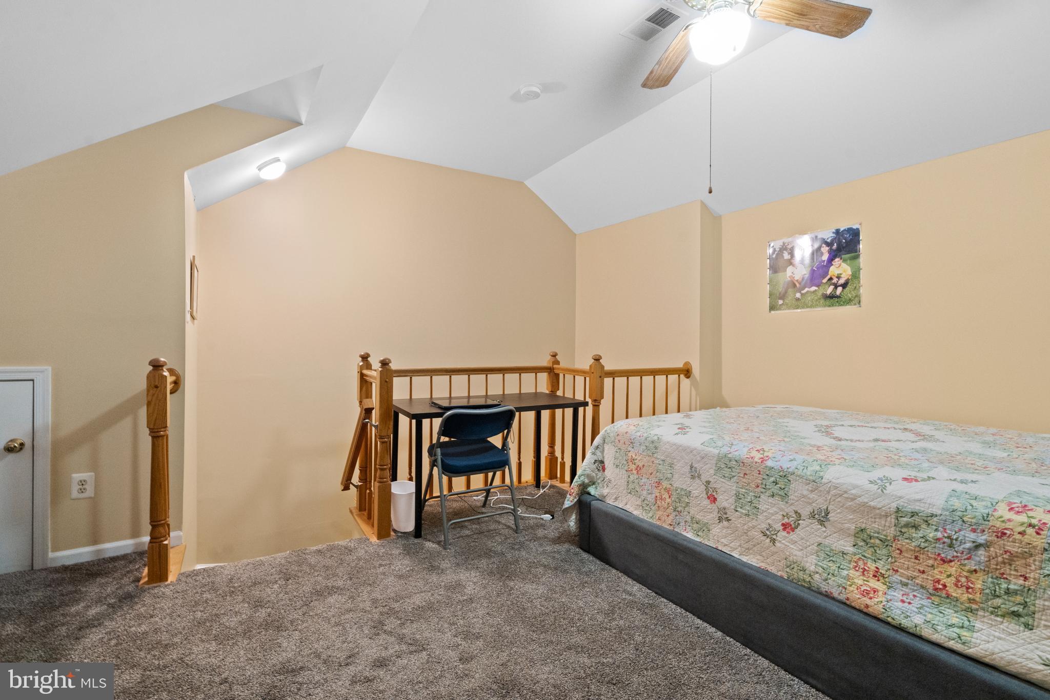 ASHBURN VILLAGE - Residential