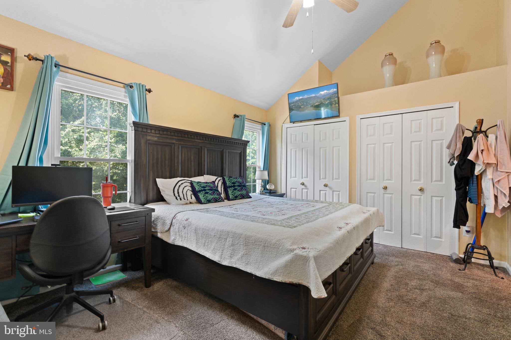 ASHBURN VILLAGE - Residential