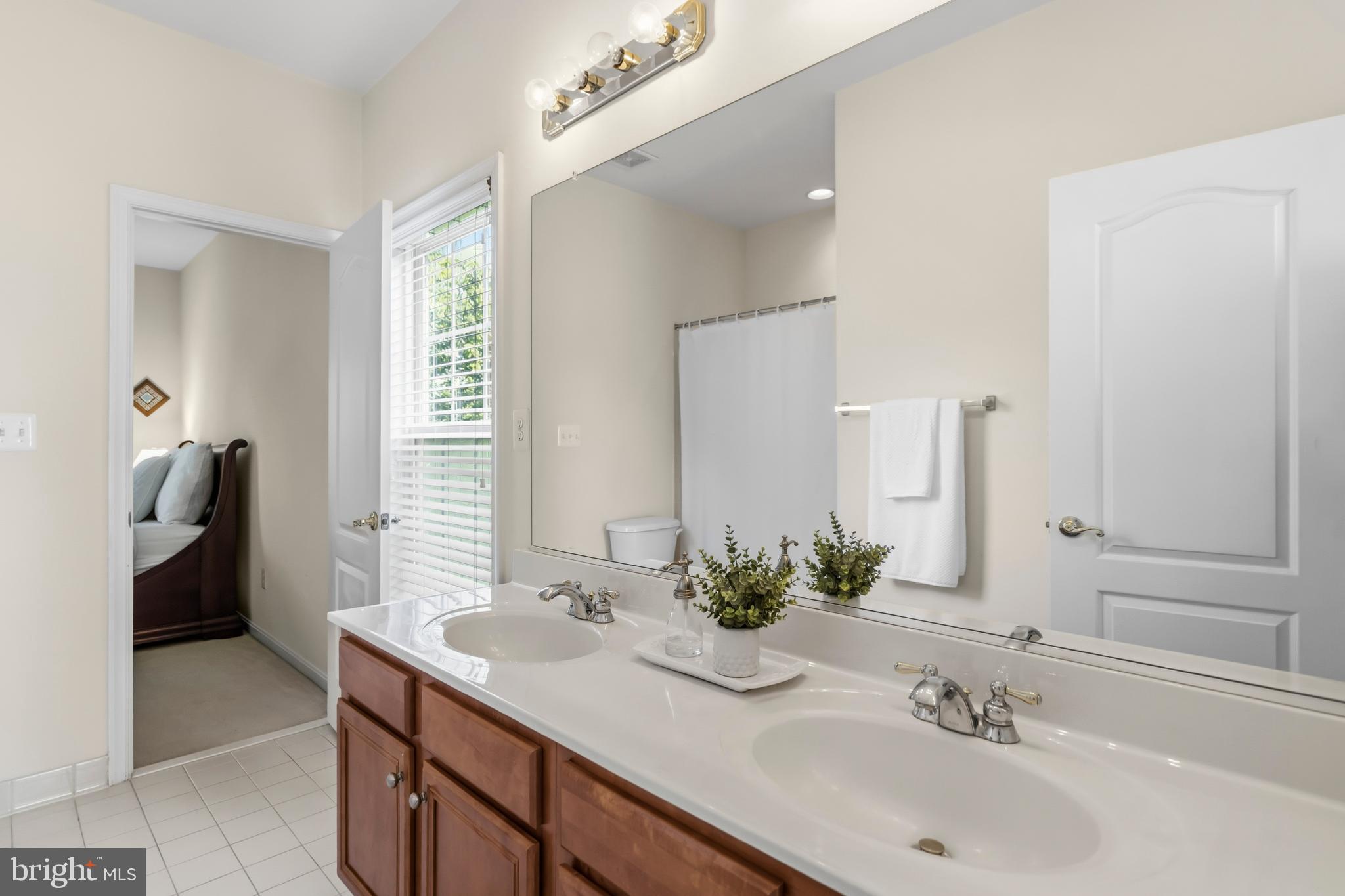 BROADLANDS SOUTH - Residential