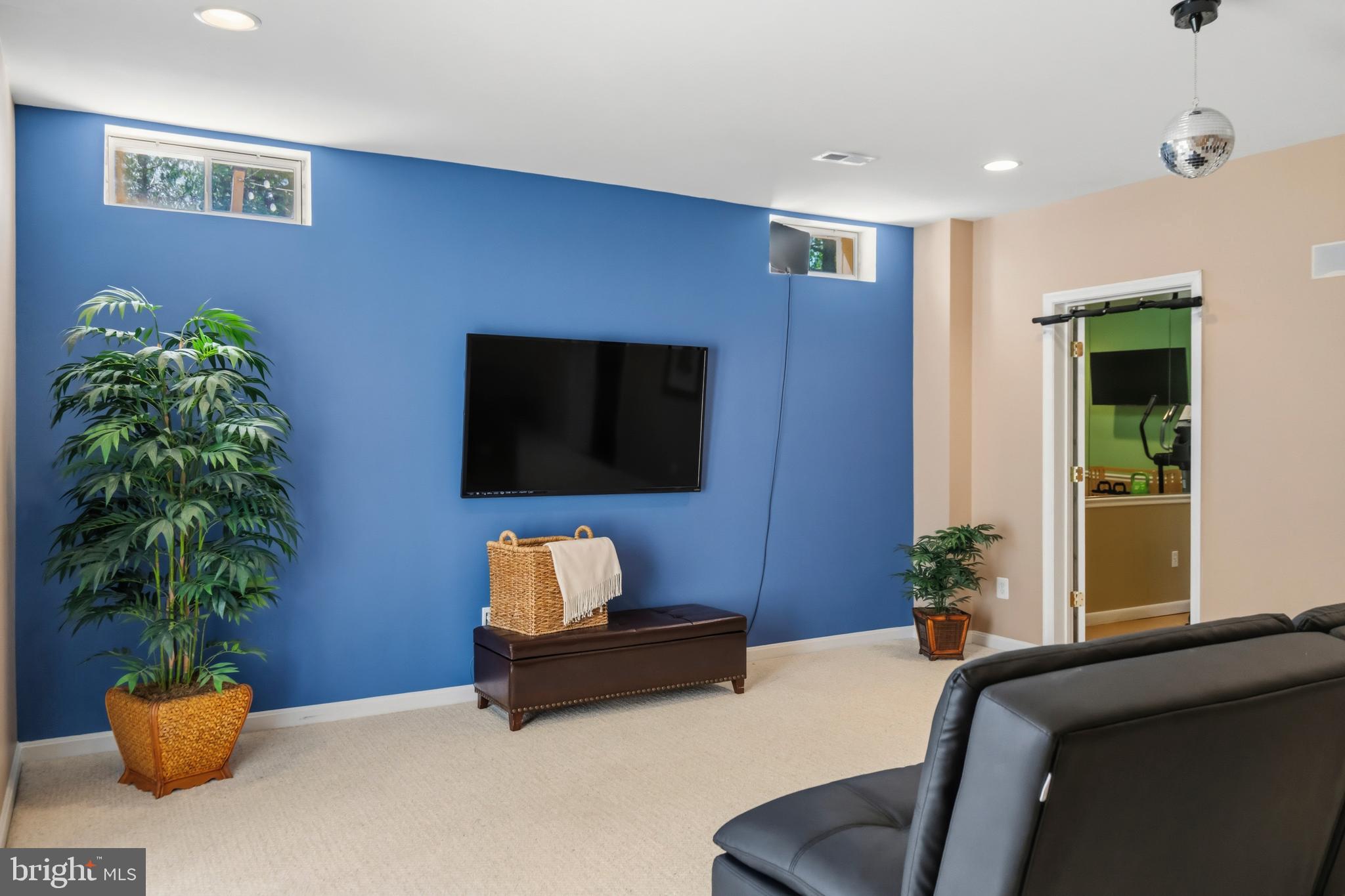 BROADLANDS SOUTH - Residential