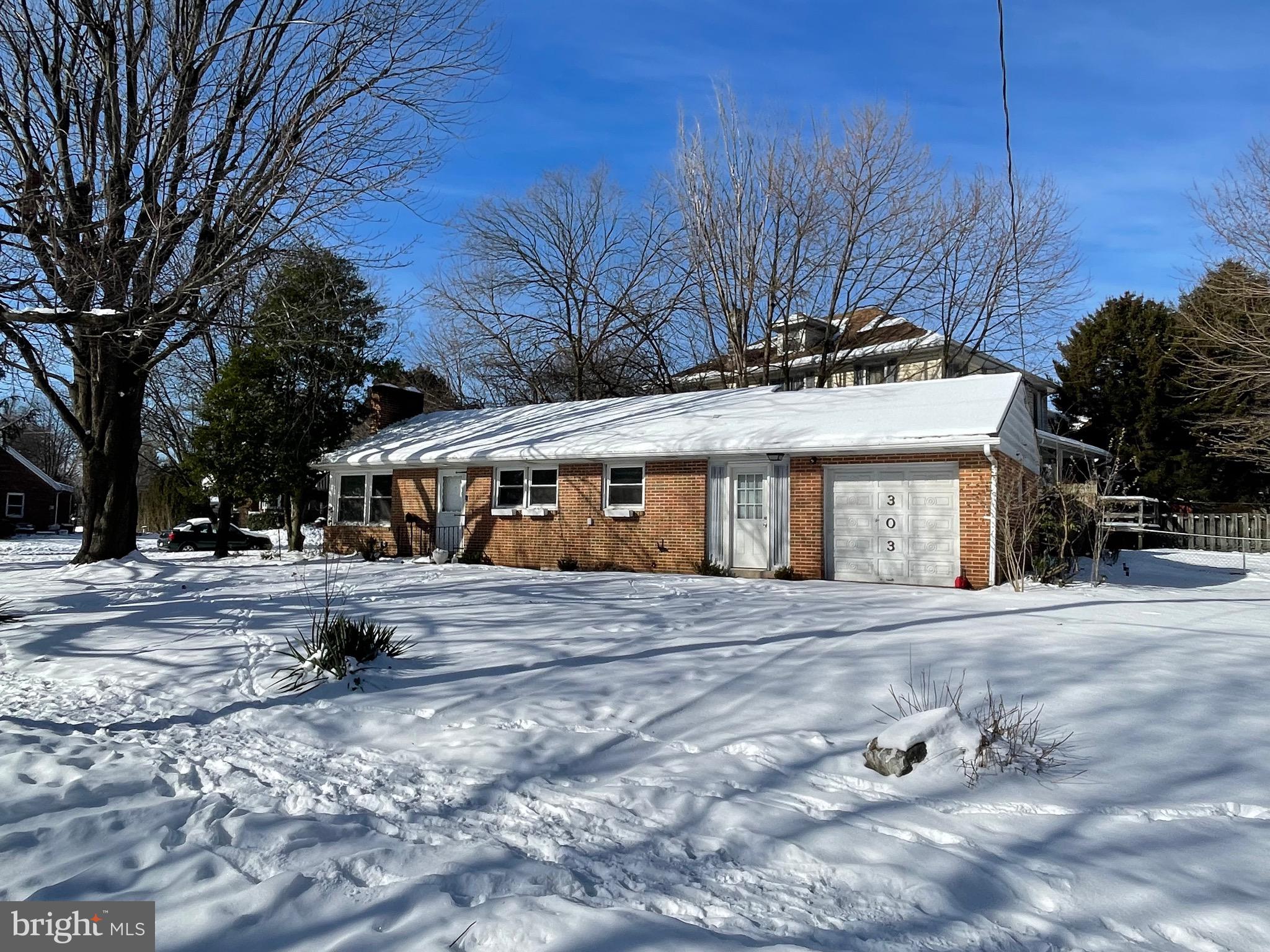 MANOR SECTION - Residential Lease