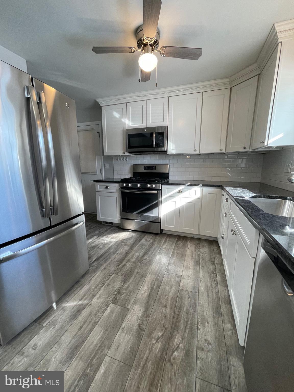 MANOR SECTION - Residential Lease