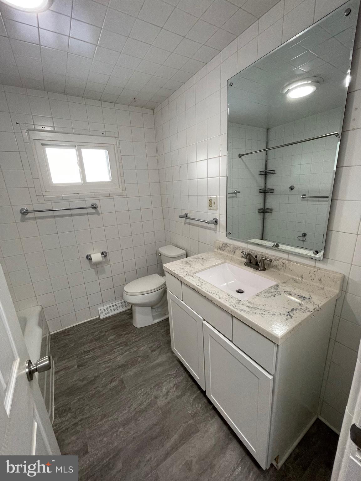 MANOR SECTION - Residential Lease