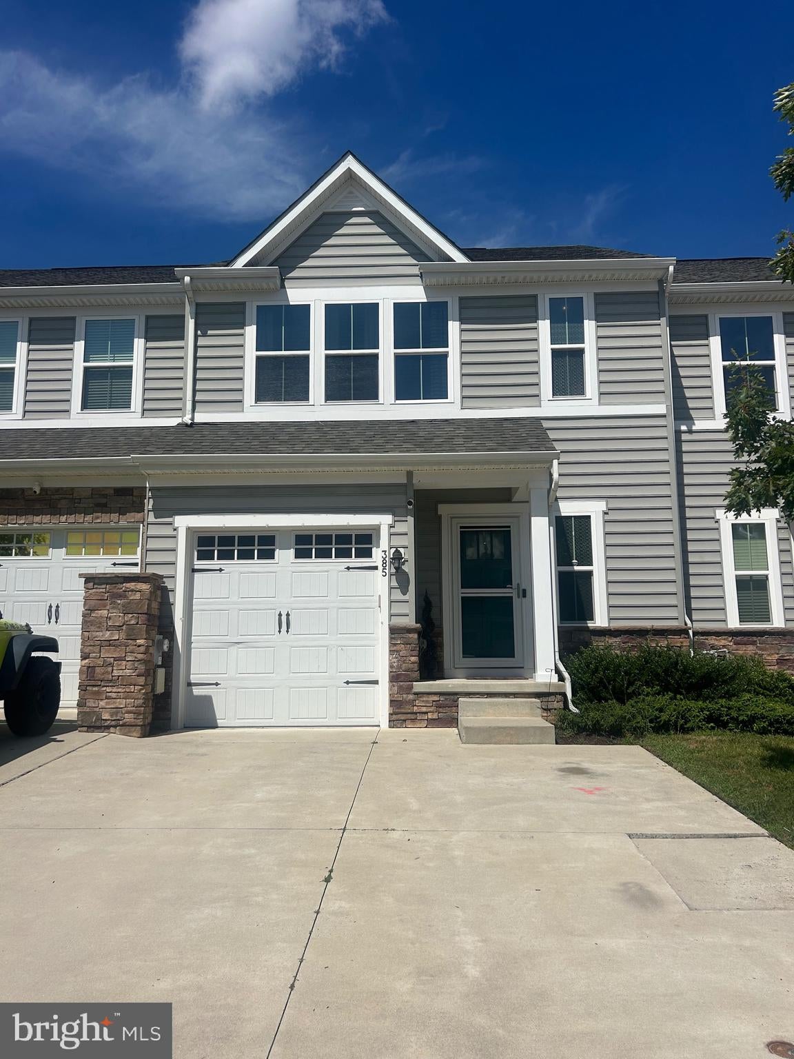 385 GOODWICK DRIVE