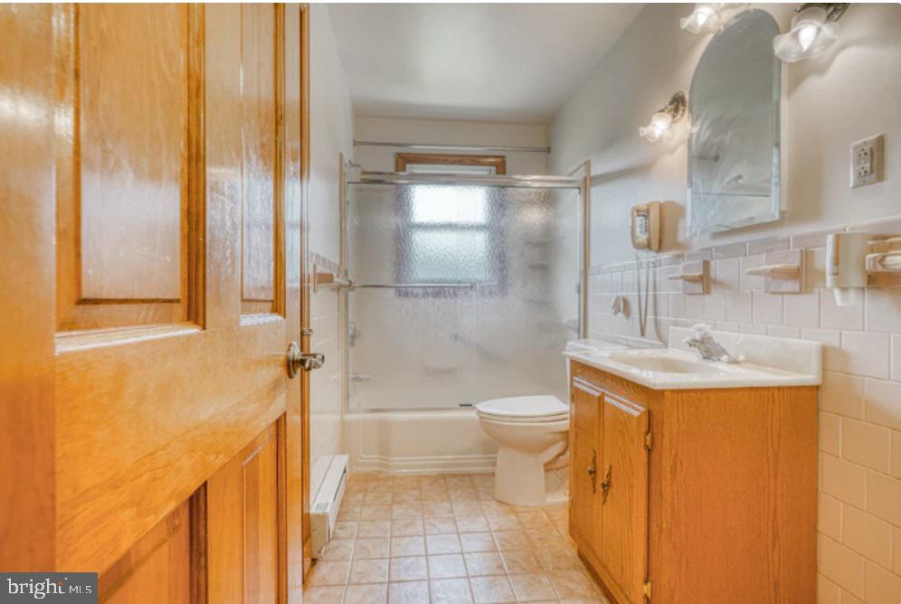 SAVAGE MEADOWS - Residential Lease