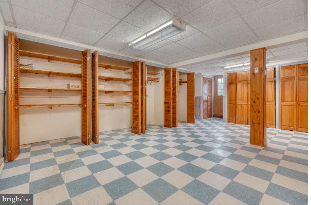 SAVAGE MEADOWS - Residential Lease