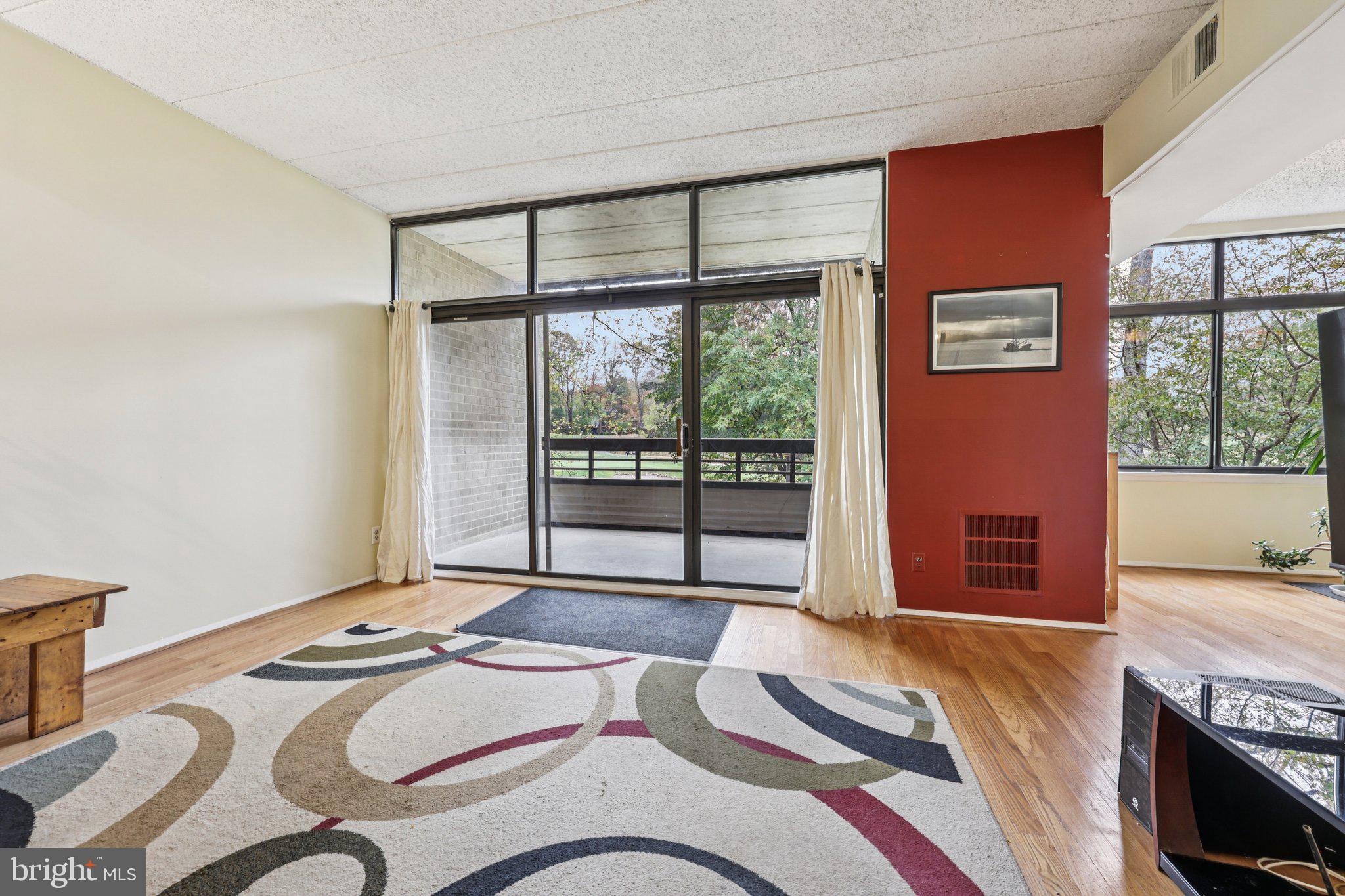 2118 GREEN WATCH WAY 10/201C