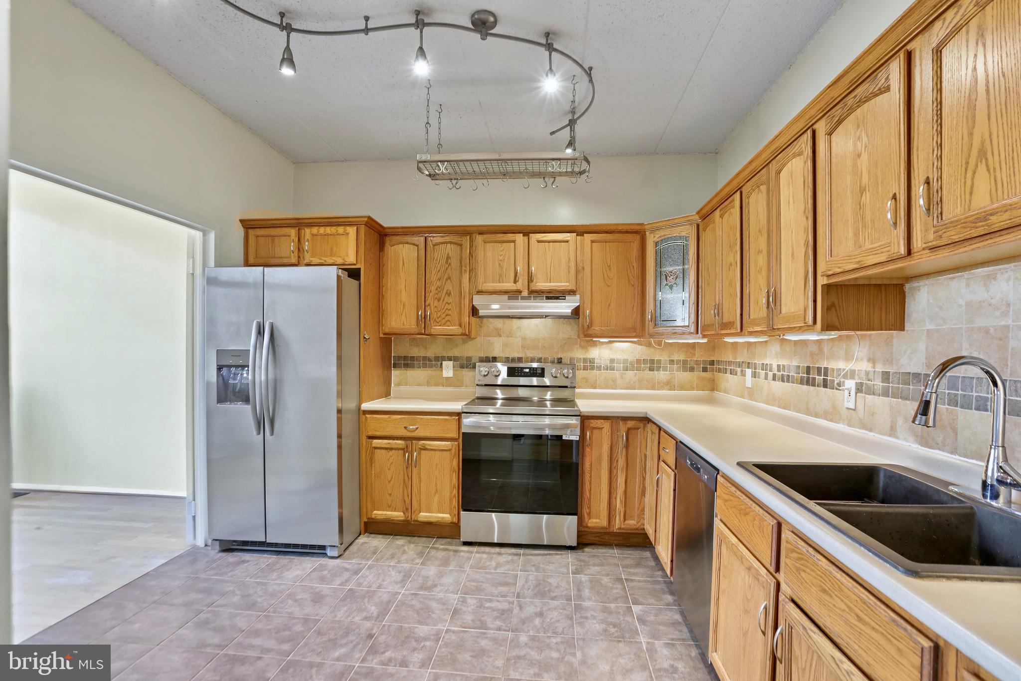 WOODWINDS - Residential