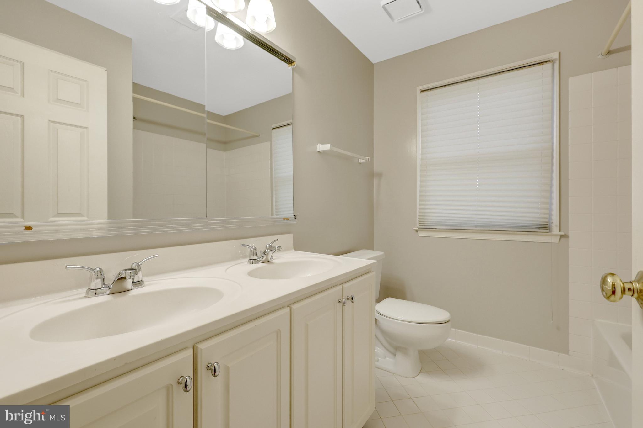 POTOMAC WOODS - Residential