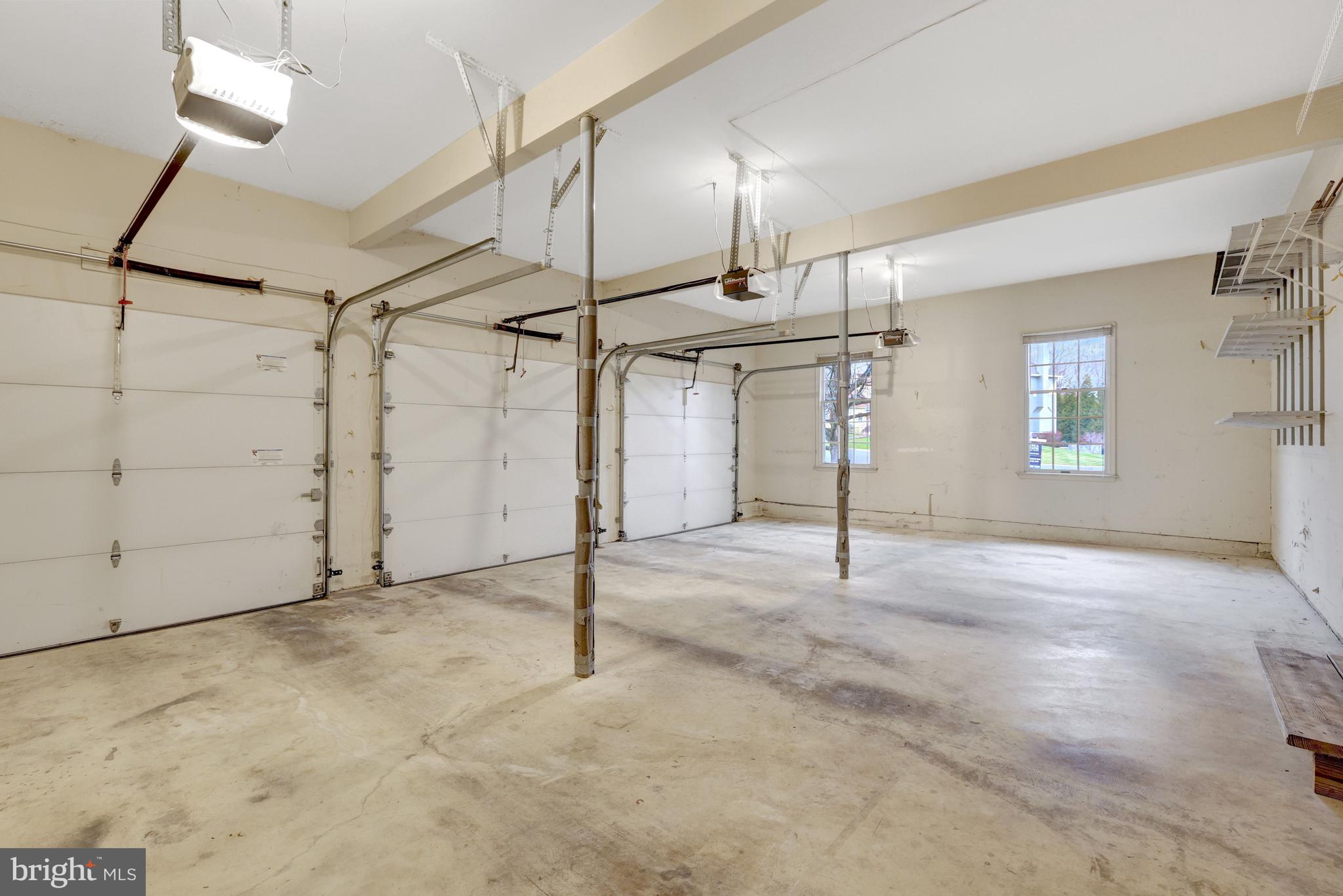 POTOMAC WOODS - Residential