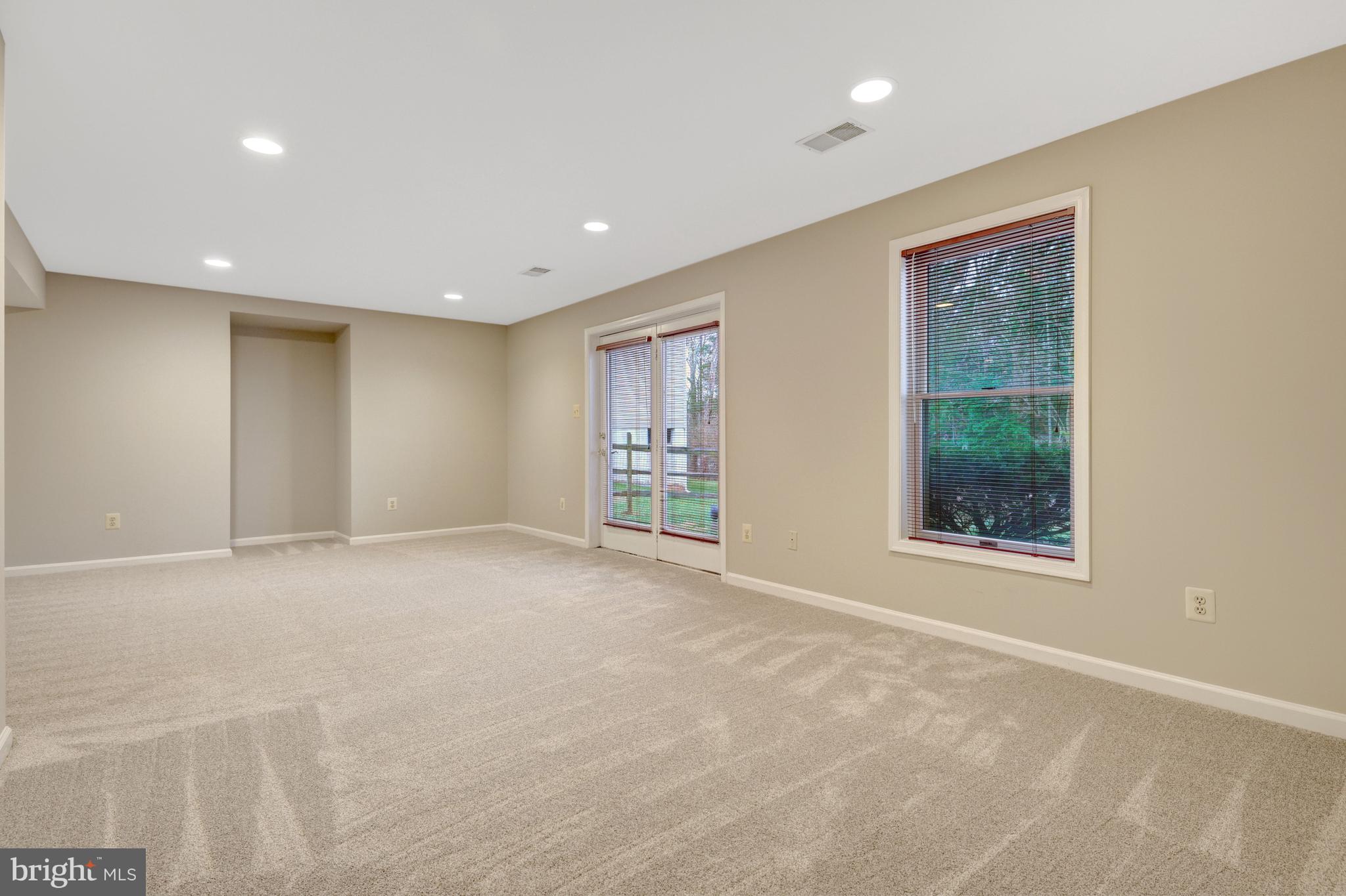 POTOMAC WOODS - Residential