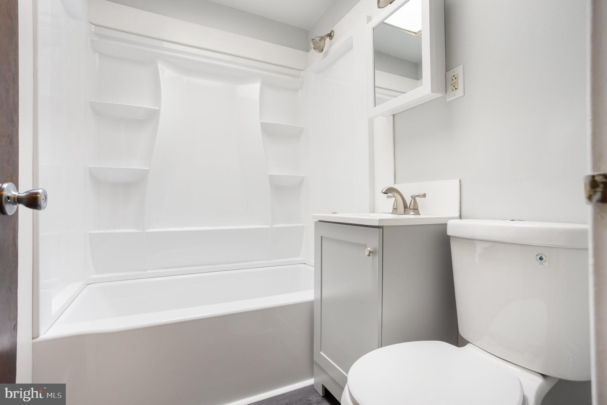 MELROSE GARDENS - Residential