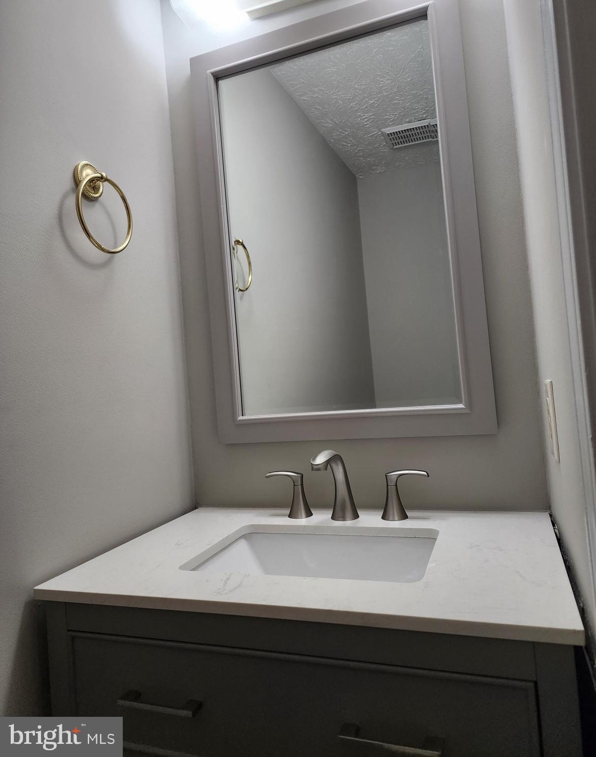 BARTON HILL - Residential Lease