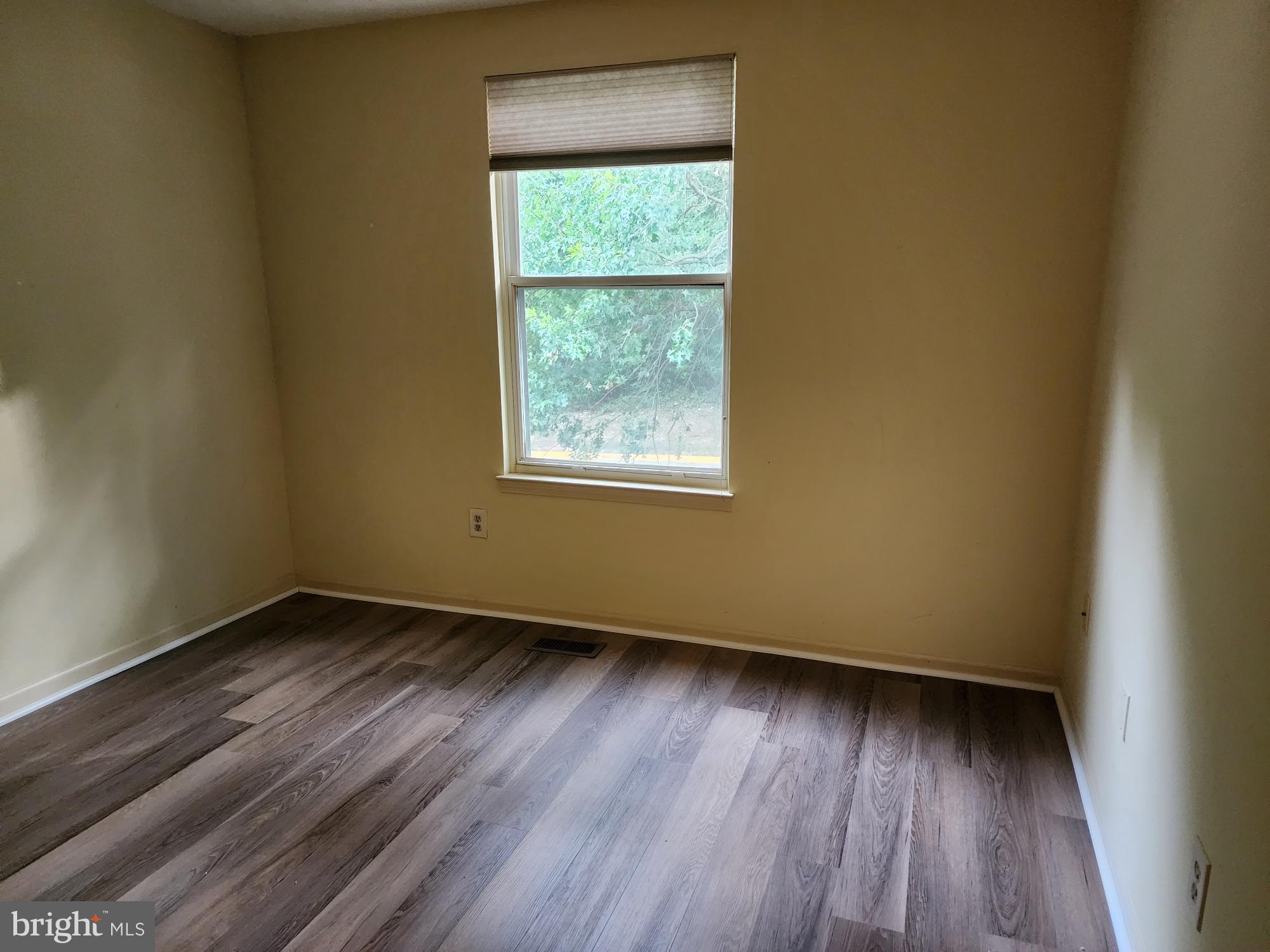 BARTON HILL - Residential Lease