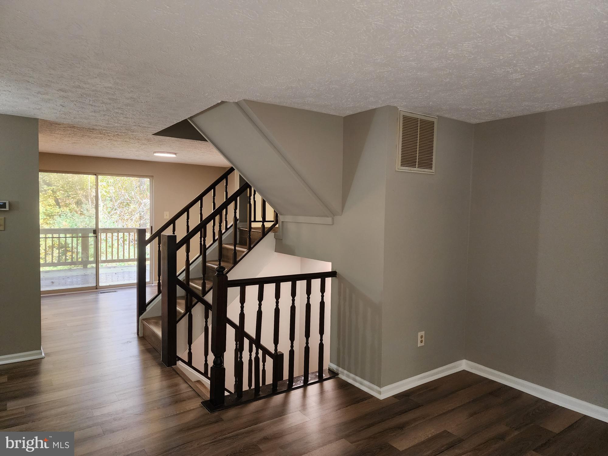 BARTON HILL - Residential Lease