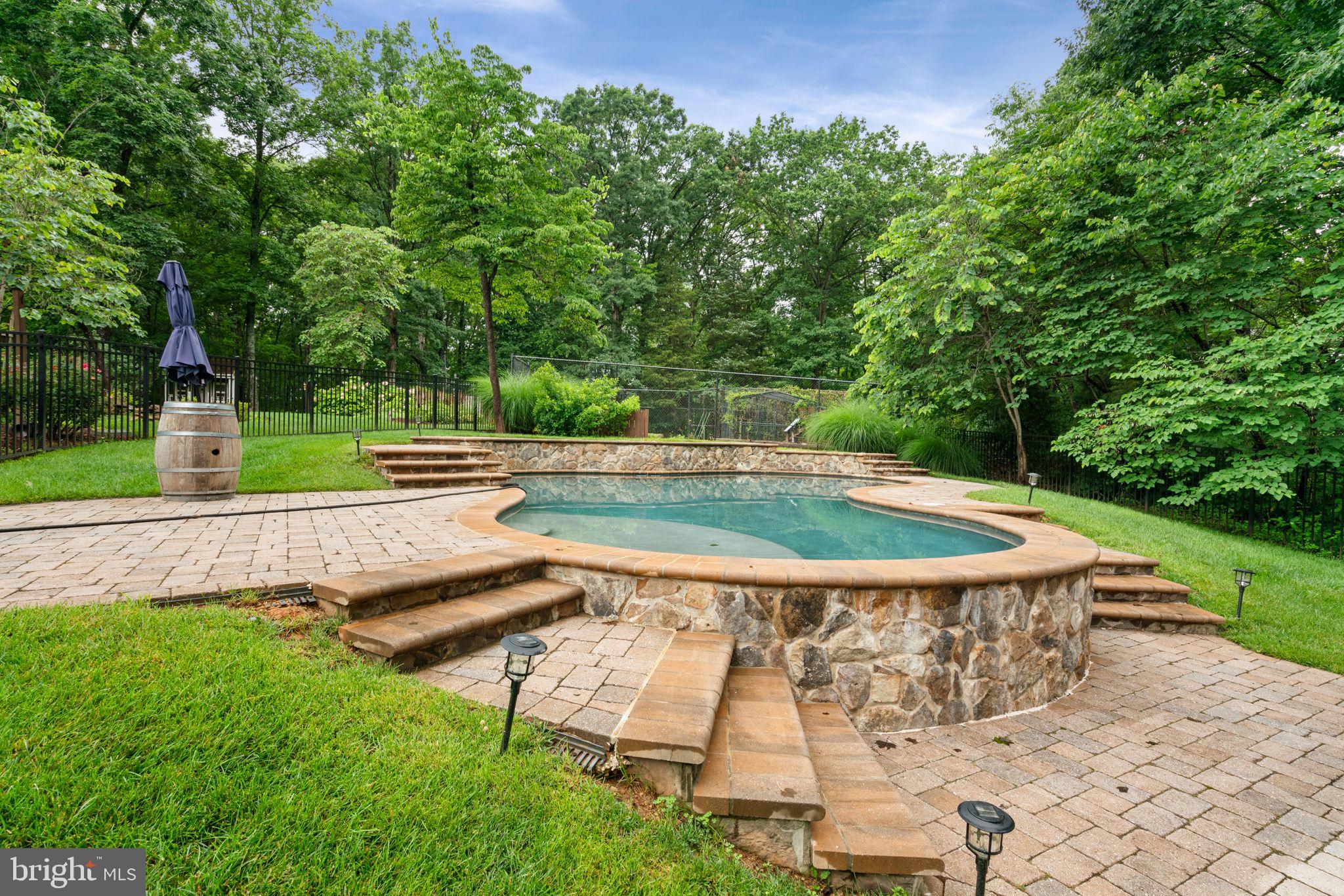 NOKESVILLE - Residential