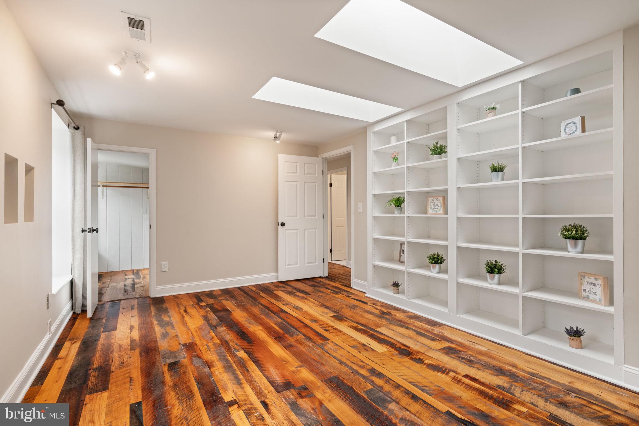 NOKESVILLE - Residential