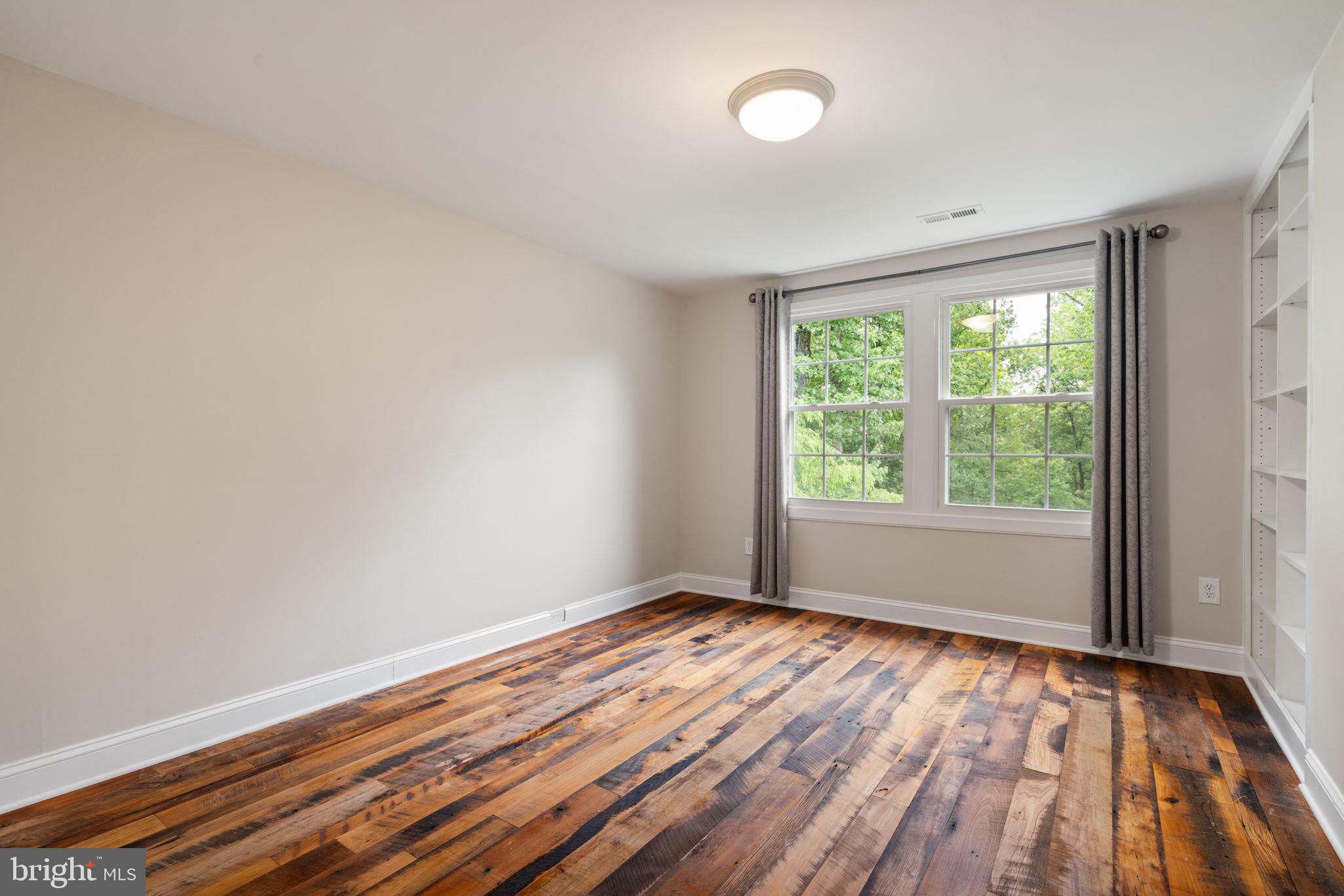 NOKESVILLE - Residential