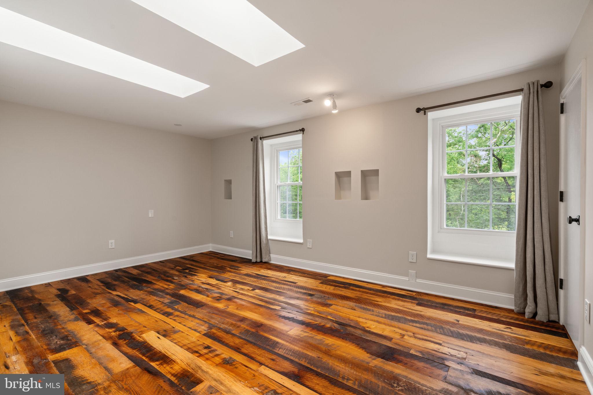 NOKESVILLE - Residential