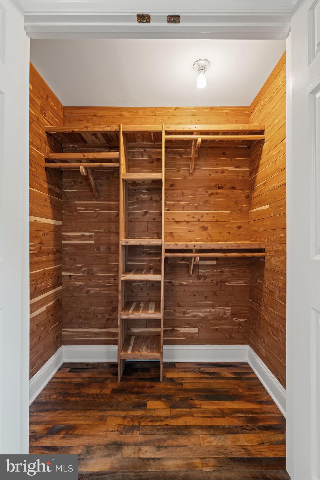 NOKESVILLE - Residential