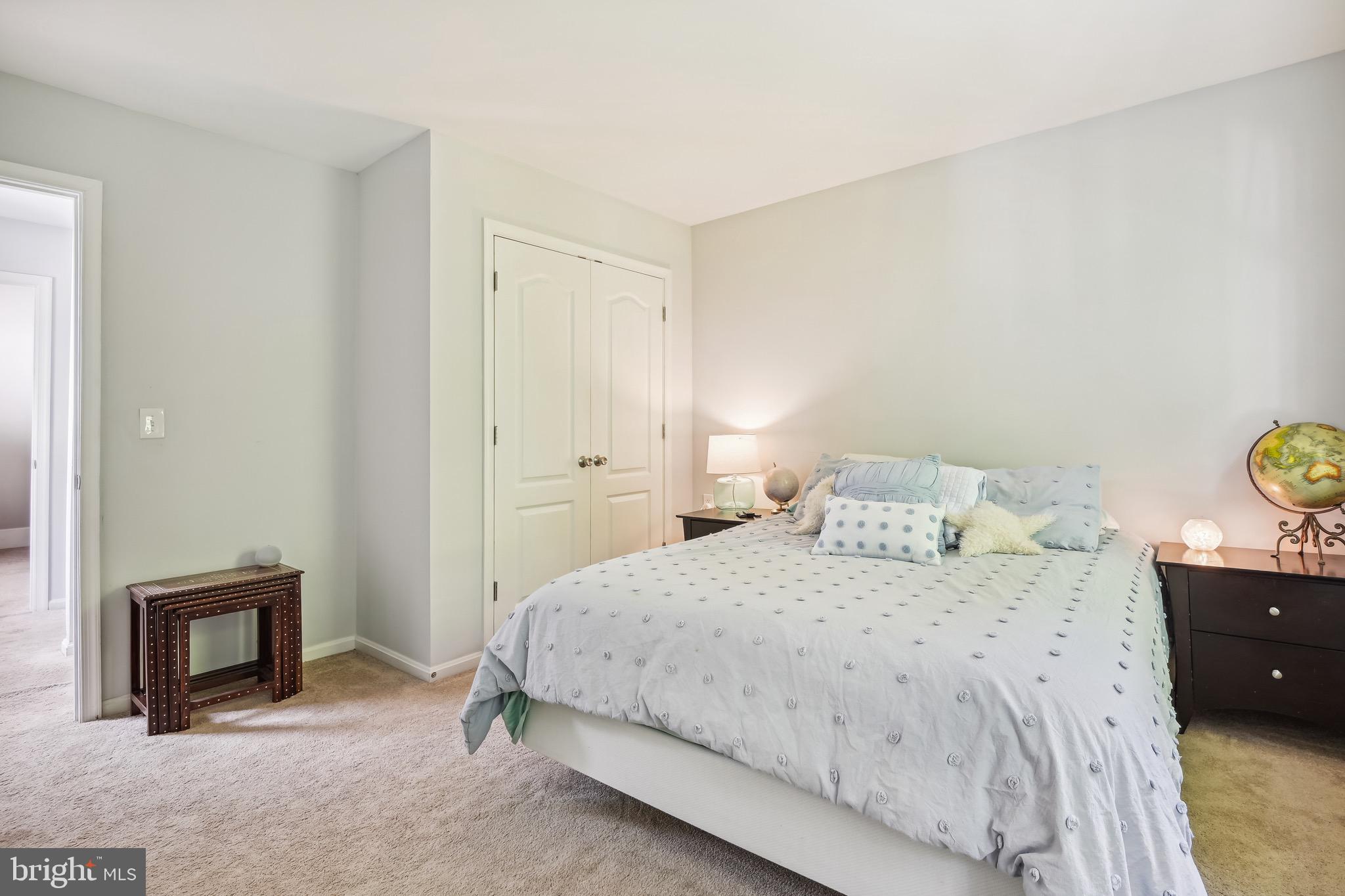 OYSTER HARBOR - Residential