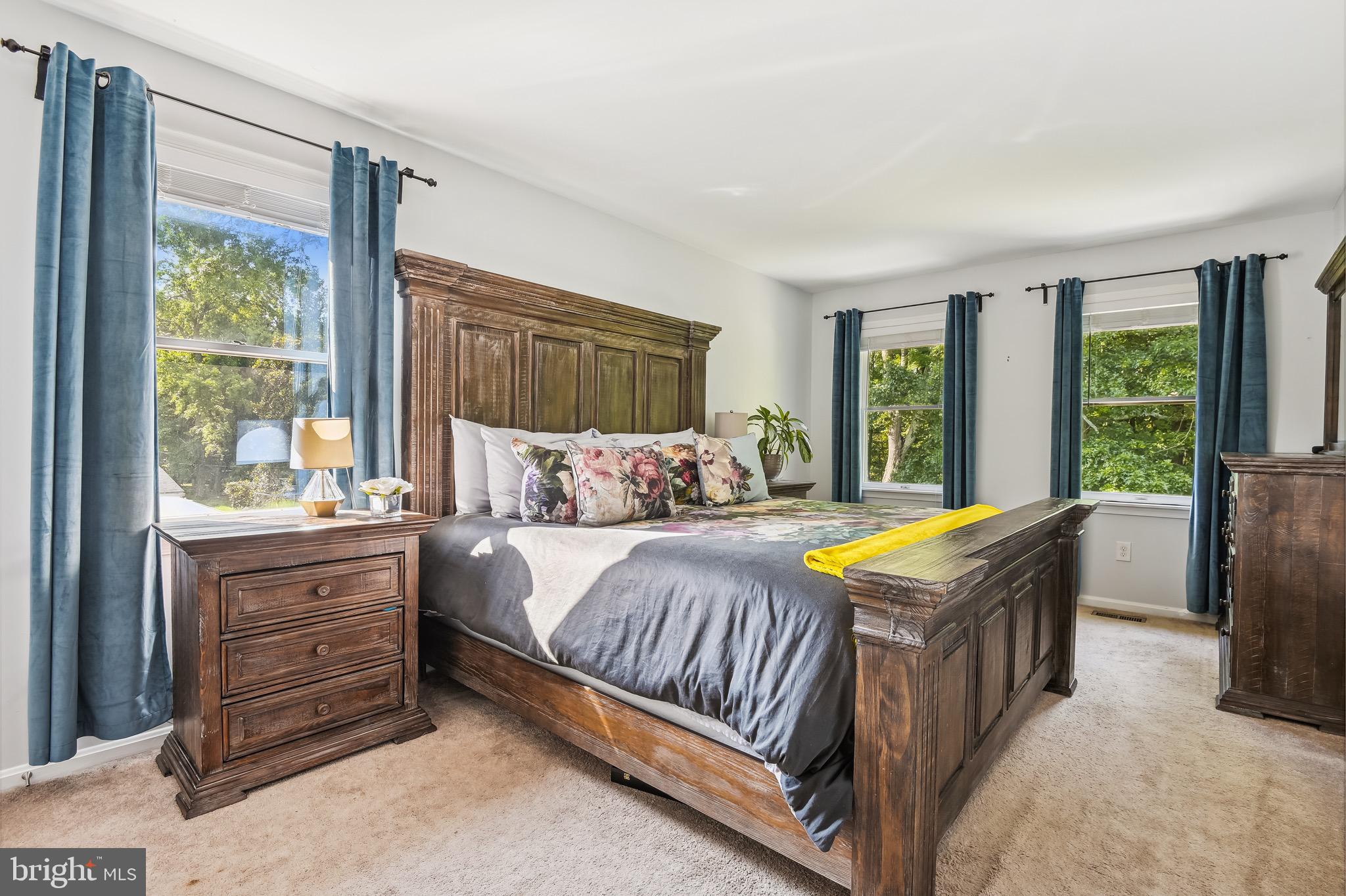 OYSTER HARBOR - Residential