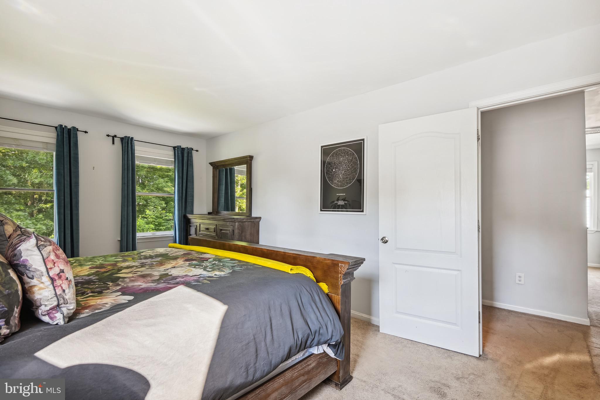 OYSTER HARBOR - Residential