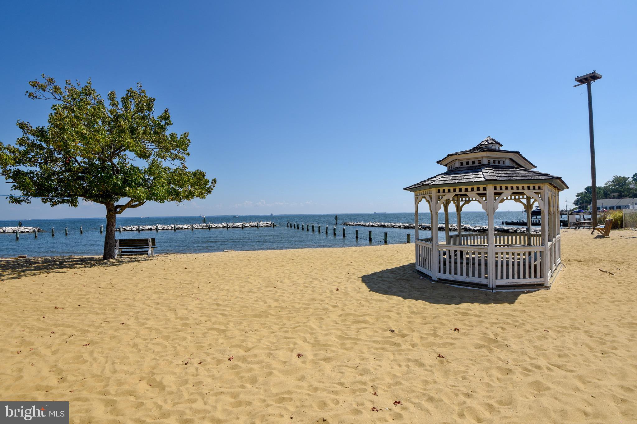 OYSTER HARBOR - Residential