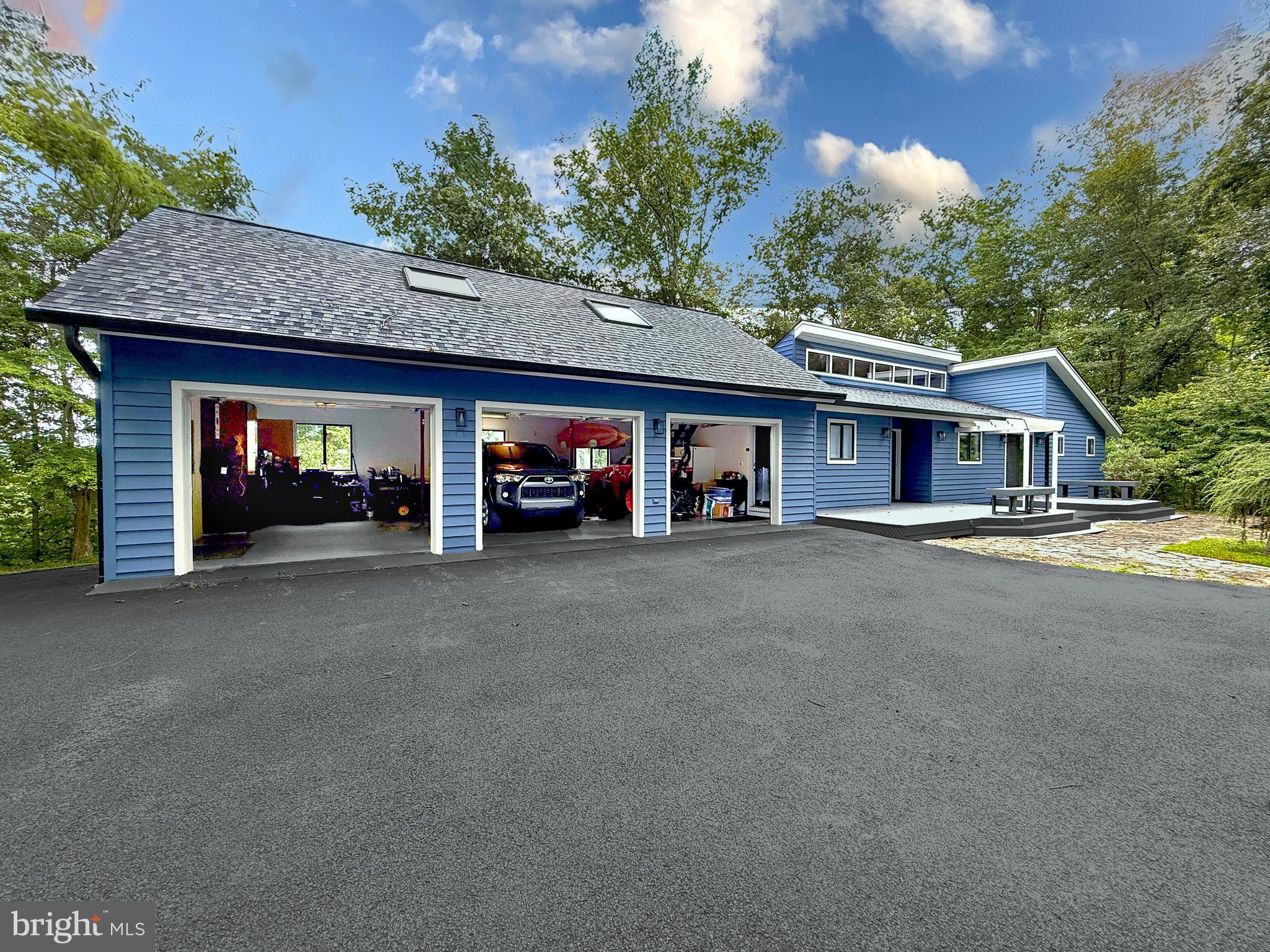 WHITINGS NECK FARM ESTATES - Residential