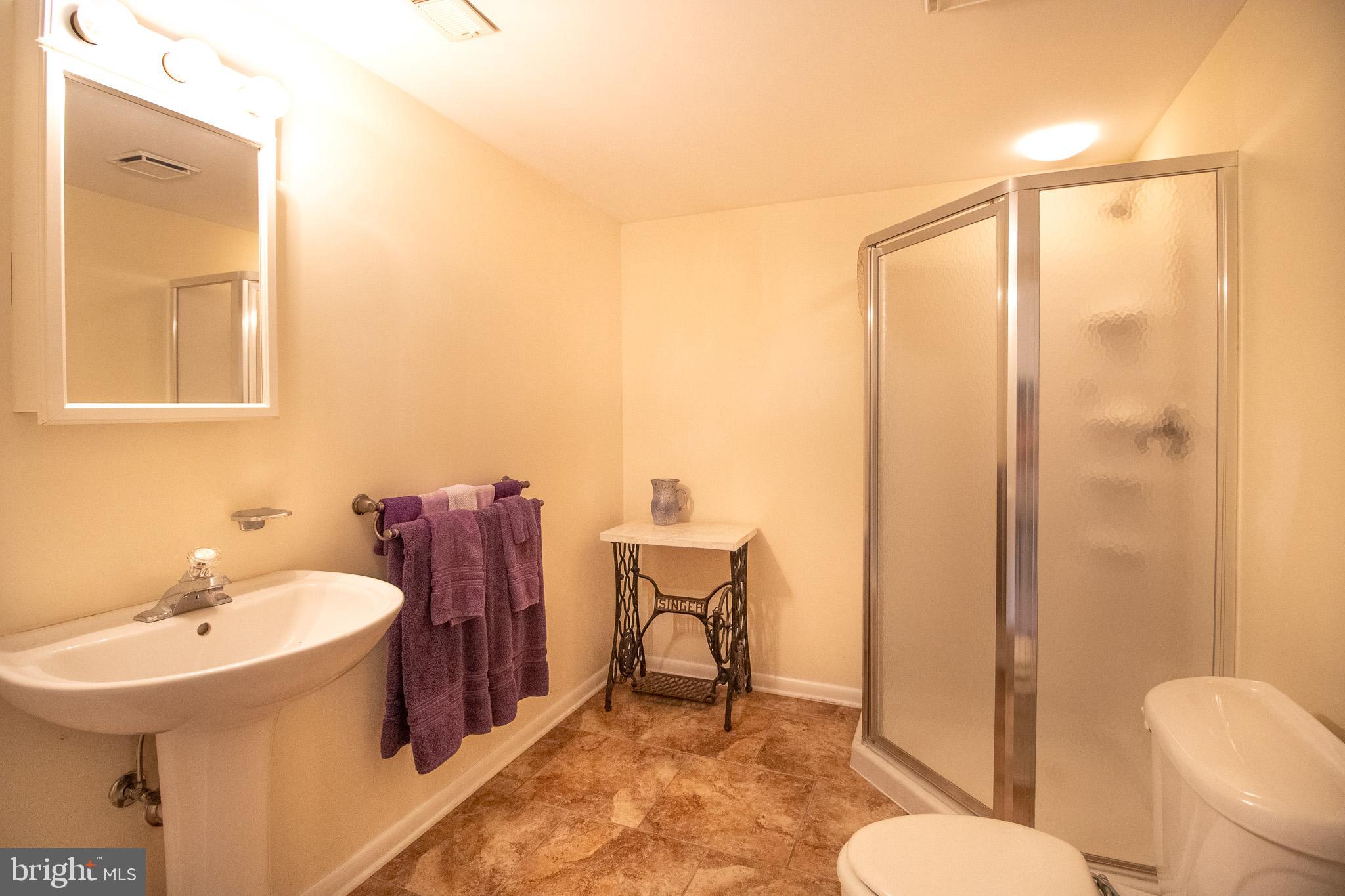 WHITINGS NECK FARM ESTATES - Residential