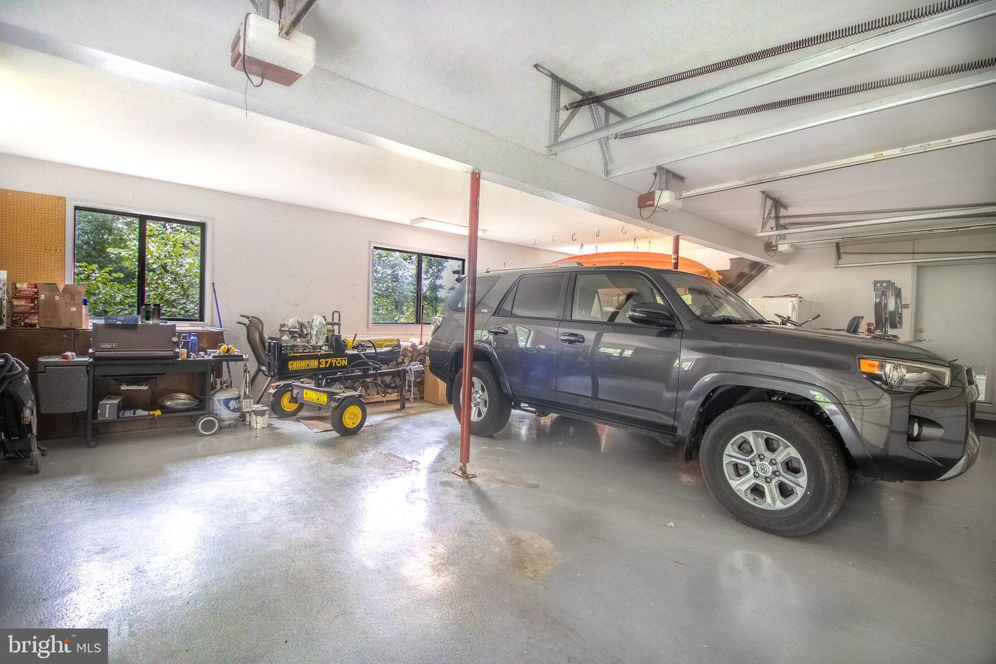 WHITINGS NECK FARM ESTATES - Residential