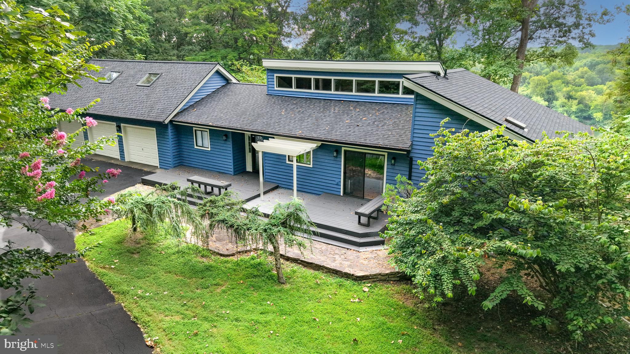 WHITINGS NECK FARM ESTATES - Residential