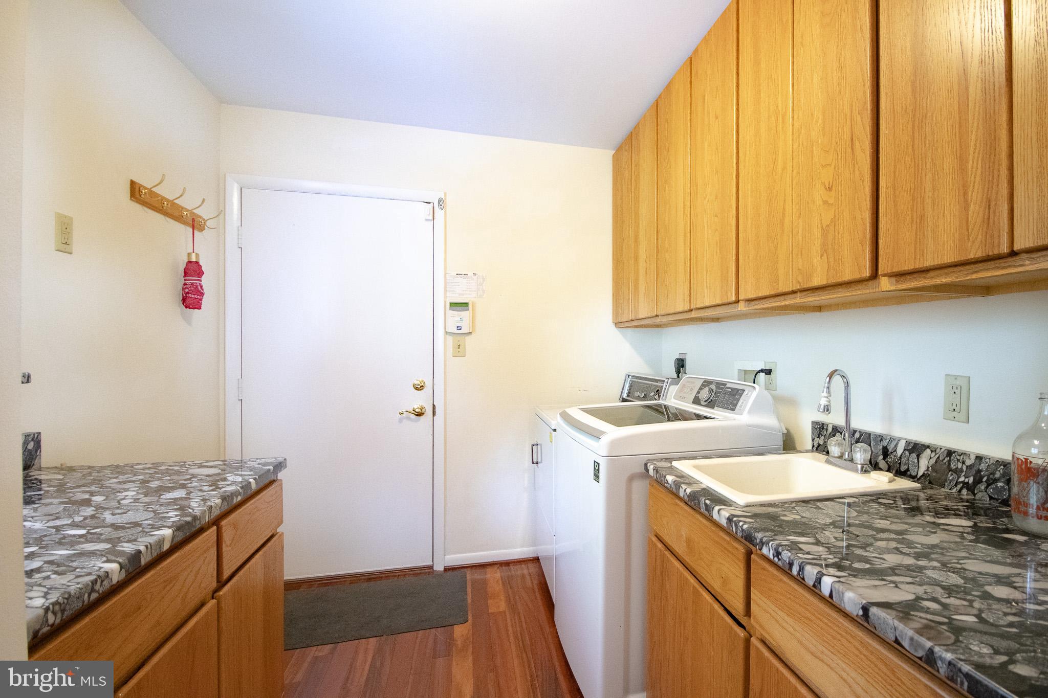 WHITINGS NECK FARM ESTATES - Residential