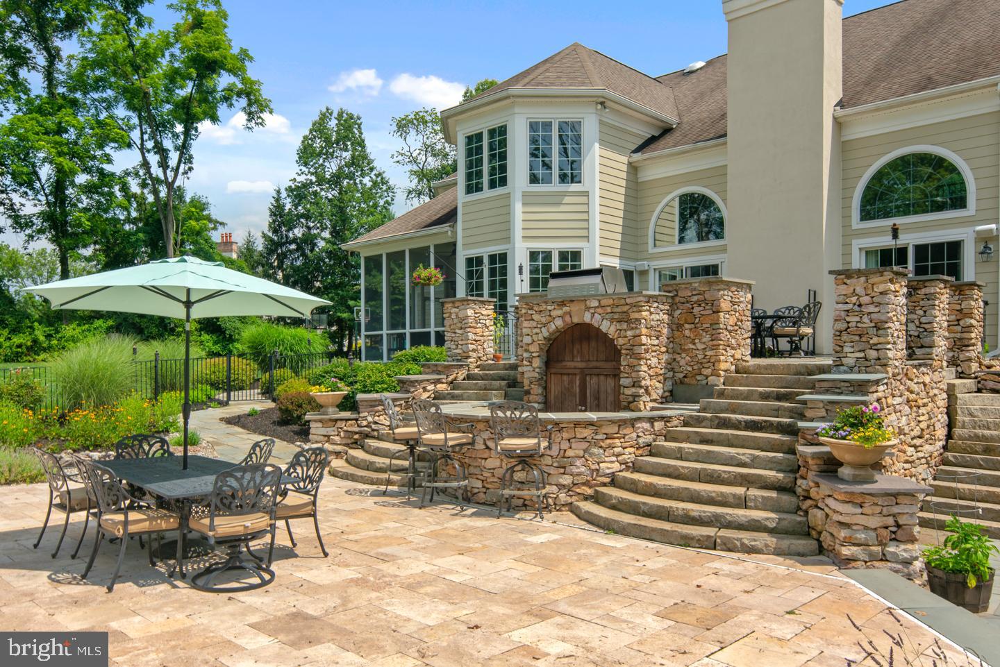 LONGMEADOW - Residential