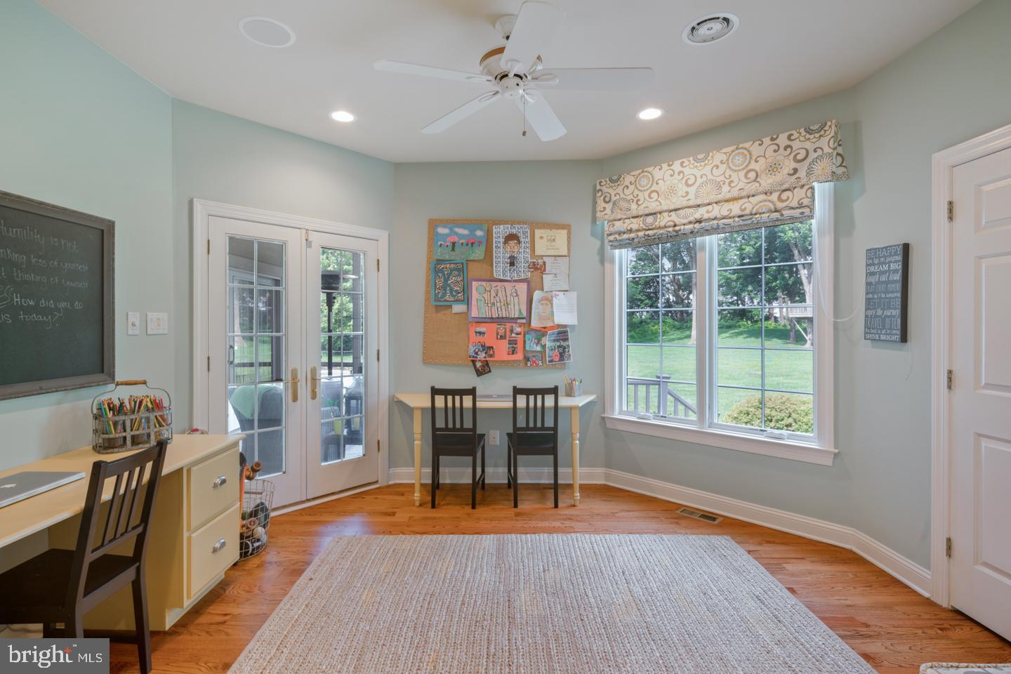 LONGMEADOW - Residential