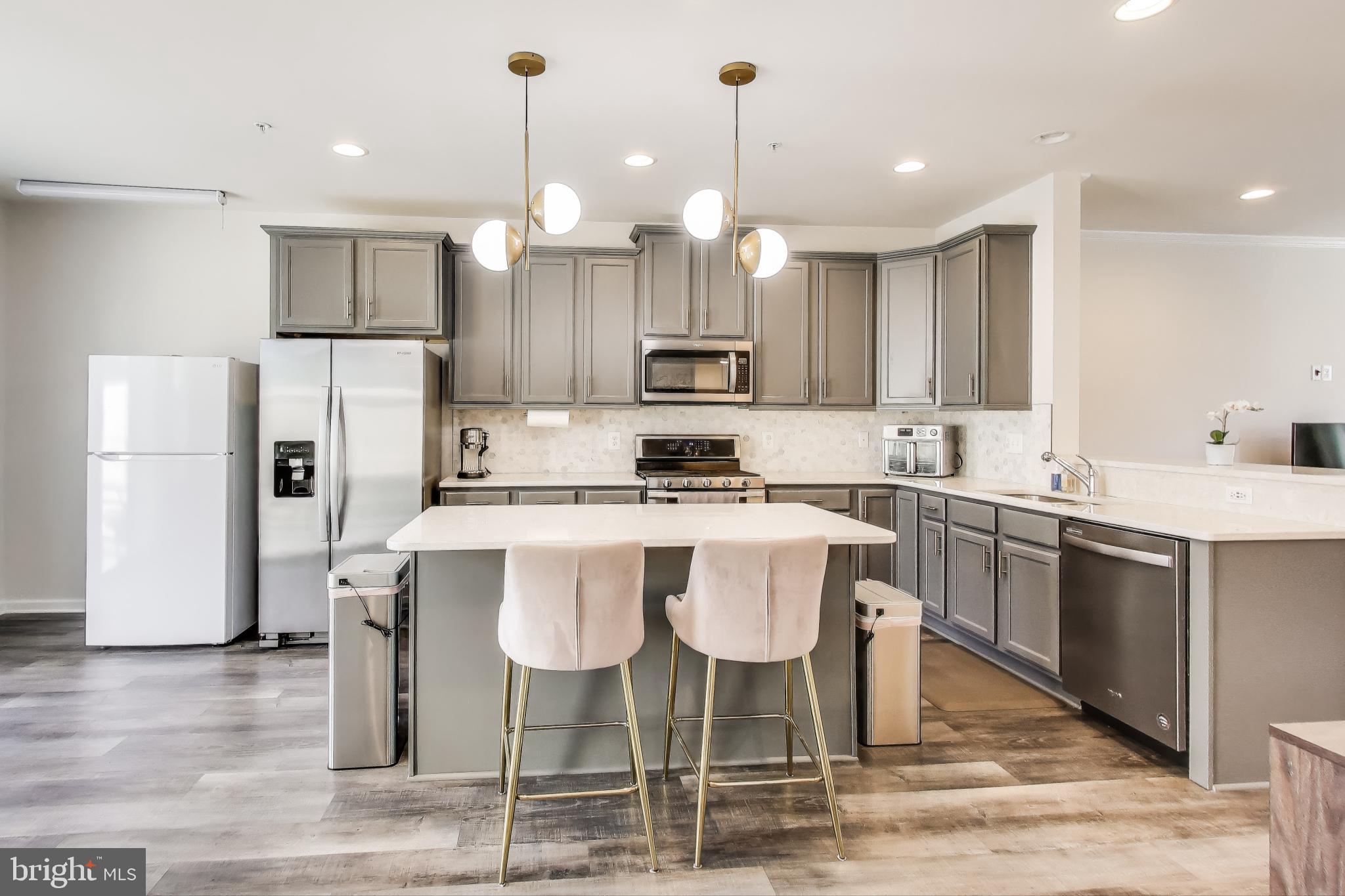 VISTA GARDENS - Residential