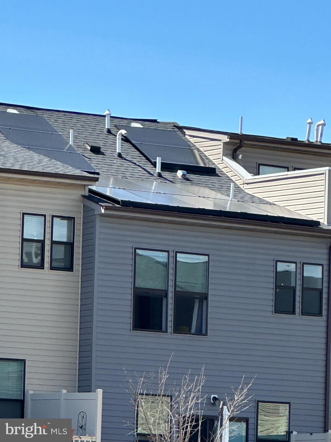 VISTA GARDENS - Residential