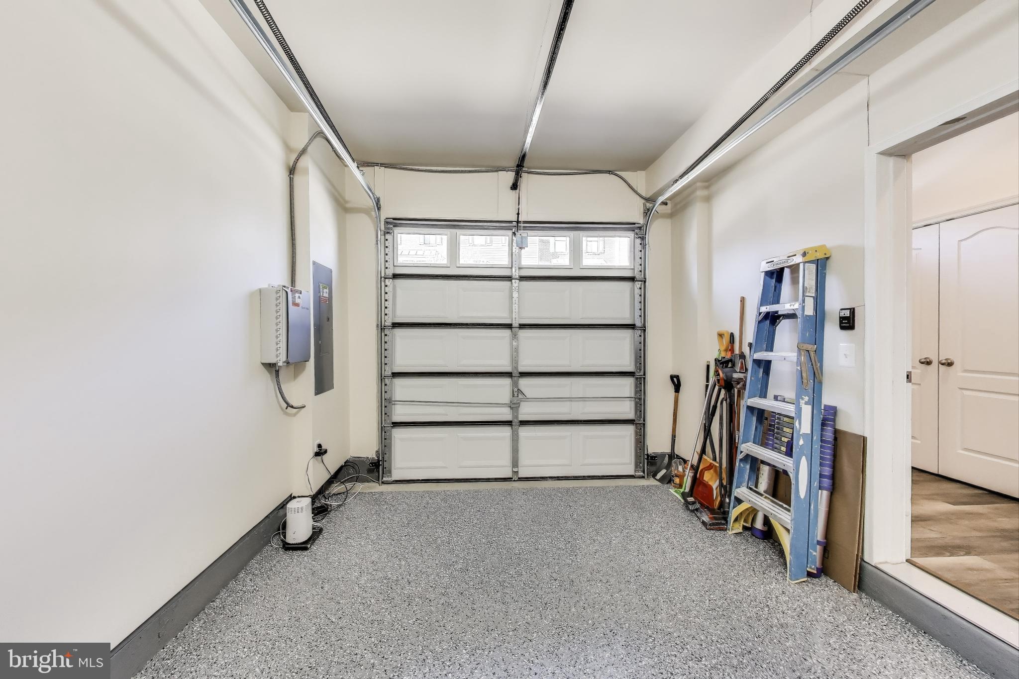 VISTA GARDENS - Residential